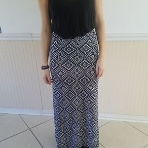Nollie Maxi skirt size medium